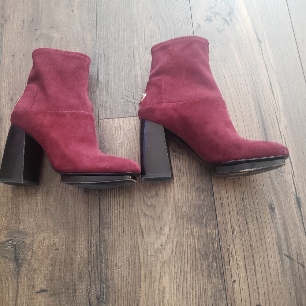 Tory Burch Boots